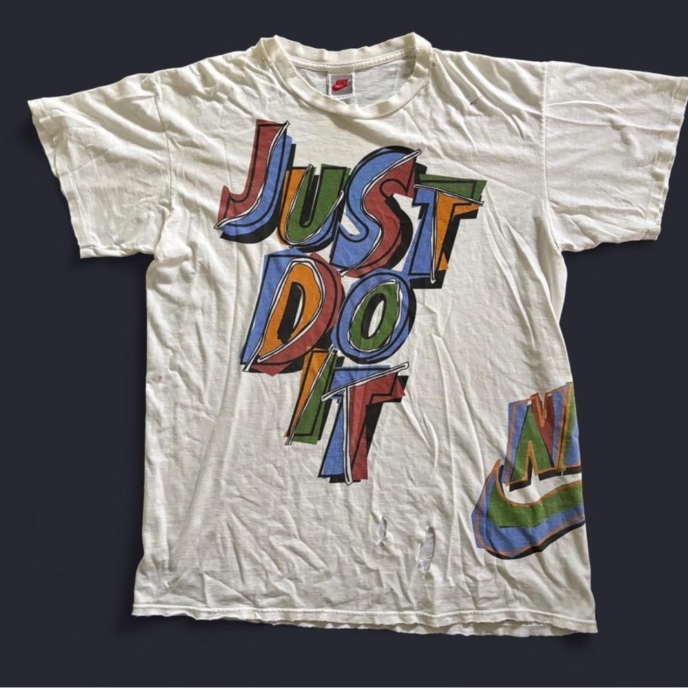 VTG 90s Nike Just Do It wrap around t-shirt